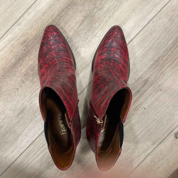 Franco Sarto red and black snakeskin ankle Chelsea boots. Size 10. - Picture 2 of 4